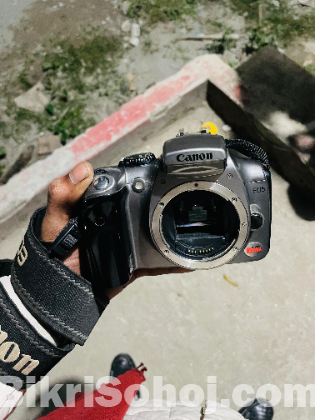 Canon 300D DSLR Camera